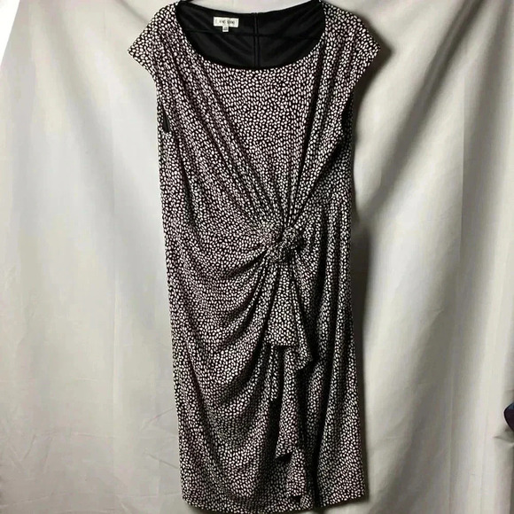 JONES STUDIO WO SIZE 14W BLACK WOTH WHITE DESIGN GATHERED FRONT BACK ZIPPER - Picture 3 of 11